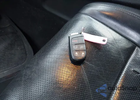 2020 Jeep Grand Cherokee Limited 4X2 from USA, damaged, VIN 1C4RJEBGXLC191280